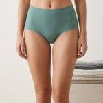 Sylve Solid Seamless Maxi Panty